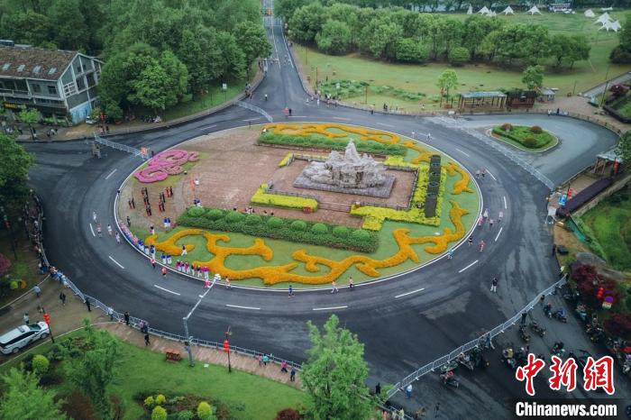 2025缙云仙都女子半程马拉松圆满落幕 赛道优化宠