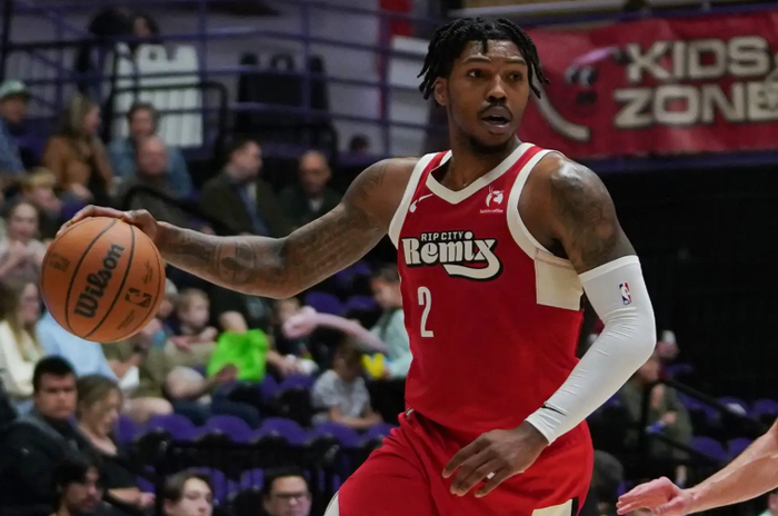 双向合同新秀乐福发展联盟表现低迷引关注