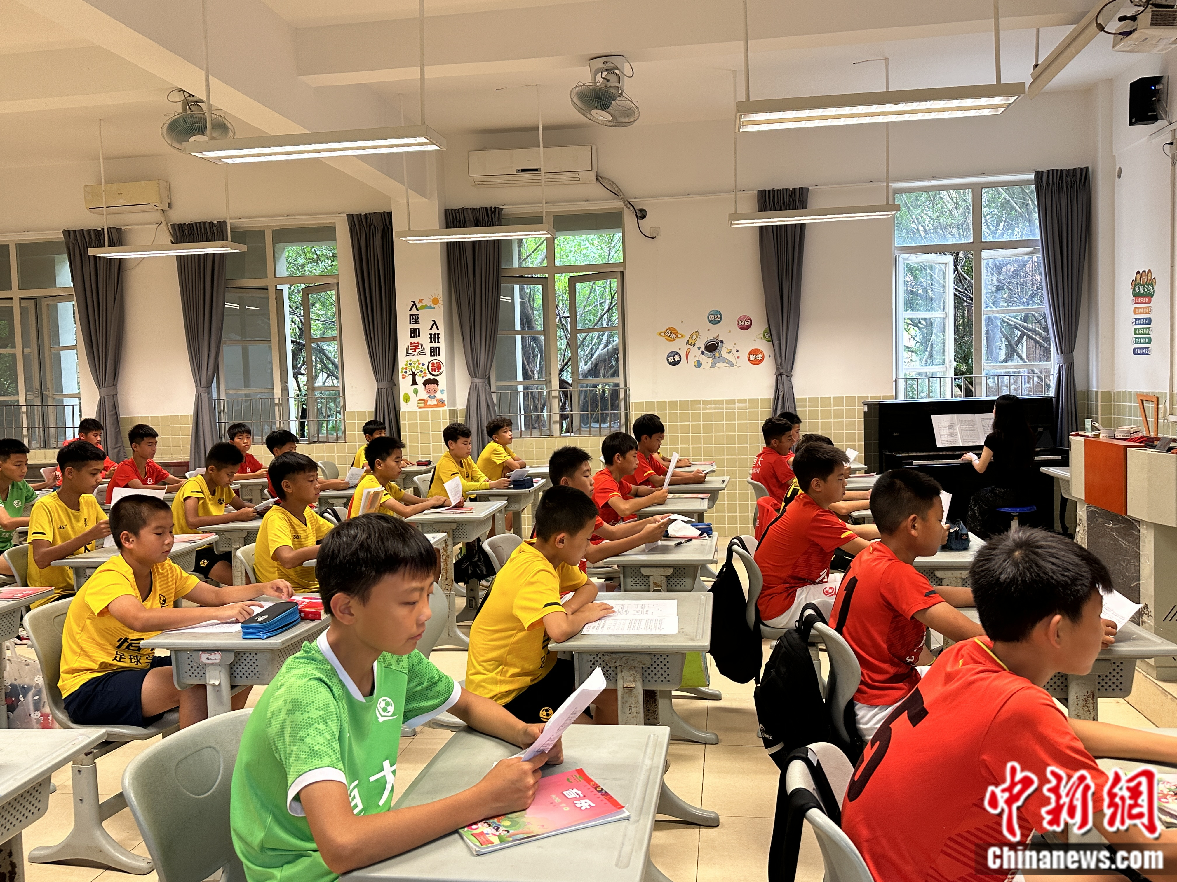 恒大足校：广州队崛起背后的青训坚守与未来蓝