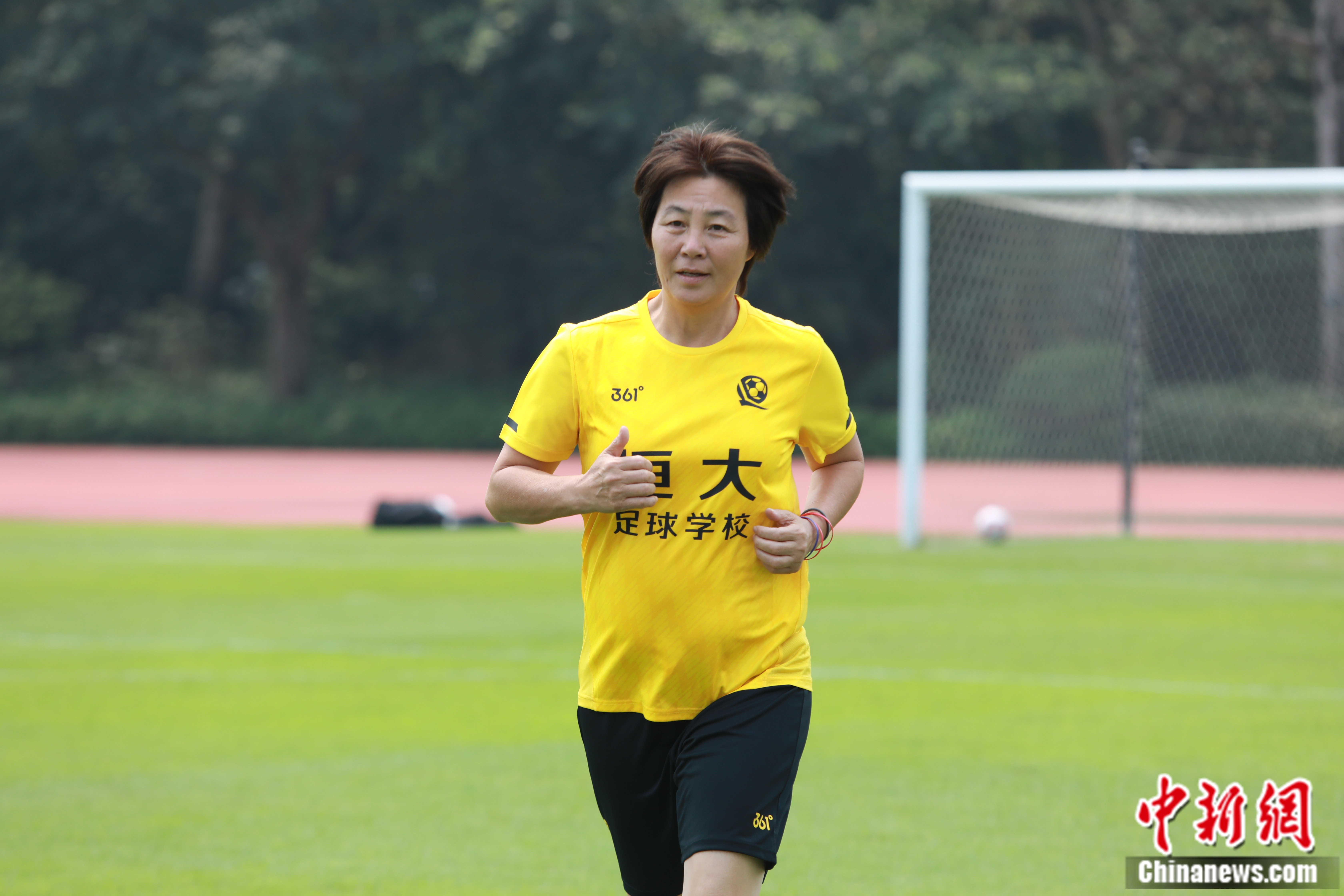 恒大足校：广州队崛起背后的青训坚守与未来蓝