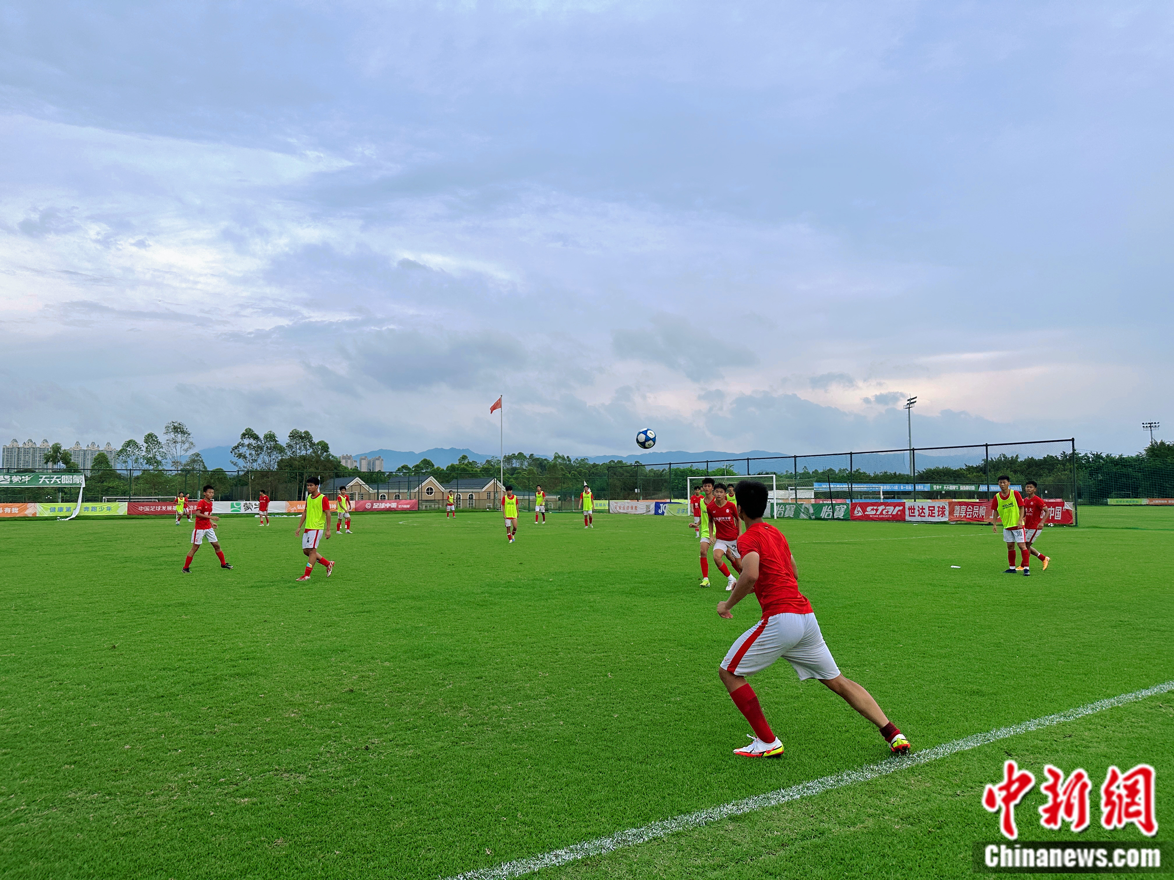 恒大足校：广州队崛起背后的青训坚守与未来蓝