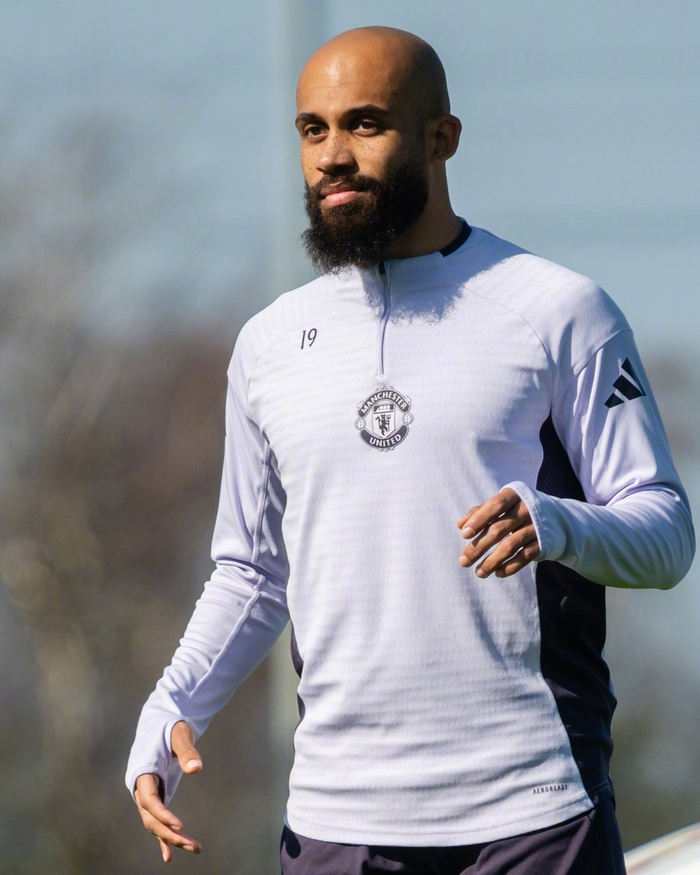 姆伯莫因伤退出国家队征召 谢什科伤情未愈暂不