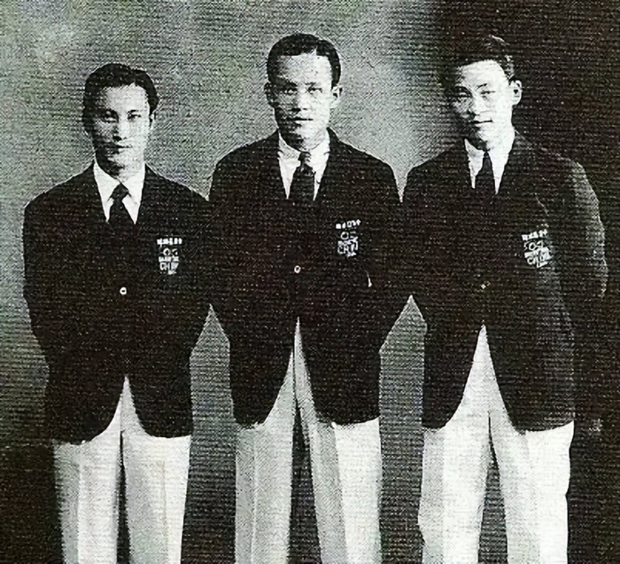 上海久事男篮21连胜提前锁定常规赛冠军，再现大